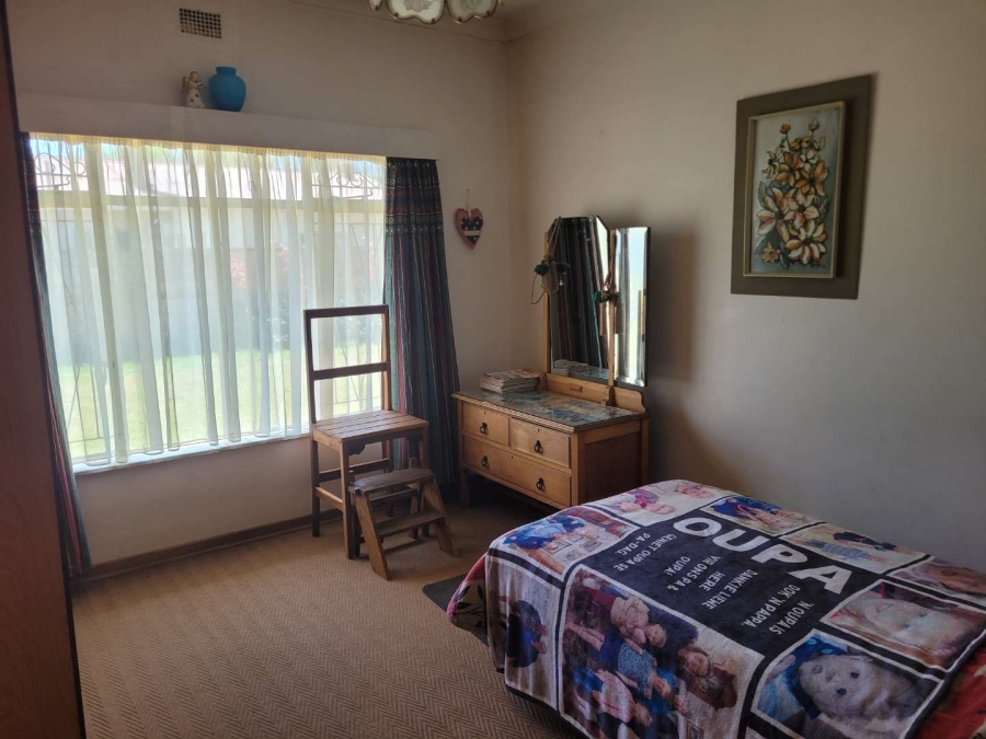 5 Bedroom Property for Sale in Panorama Free State